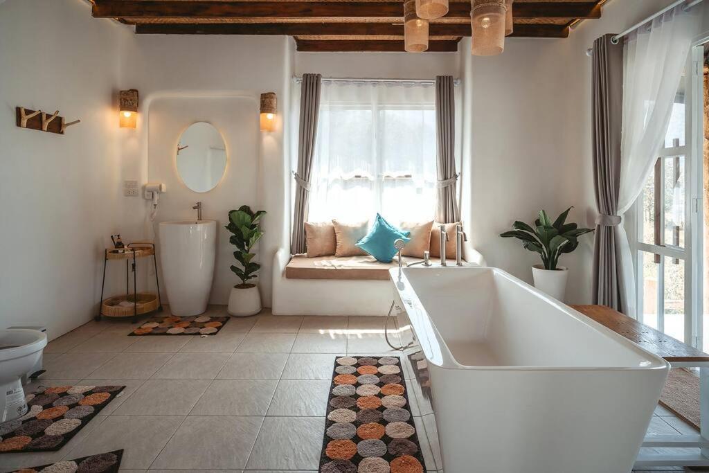 Elephantpoolvilla Maetang Chiangmai Ban Muang Kut Exterior photo